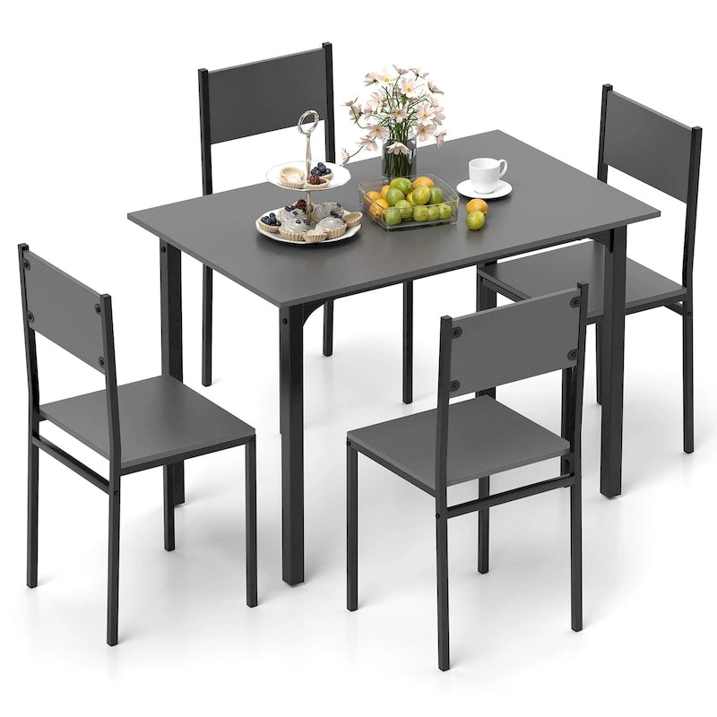 Table et chaises de salle à manger de style industriel
