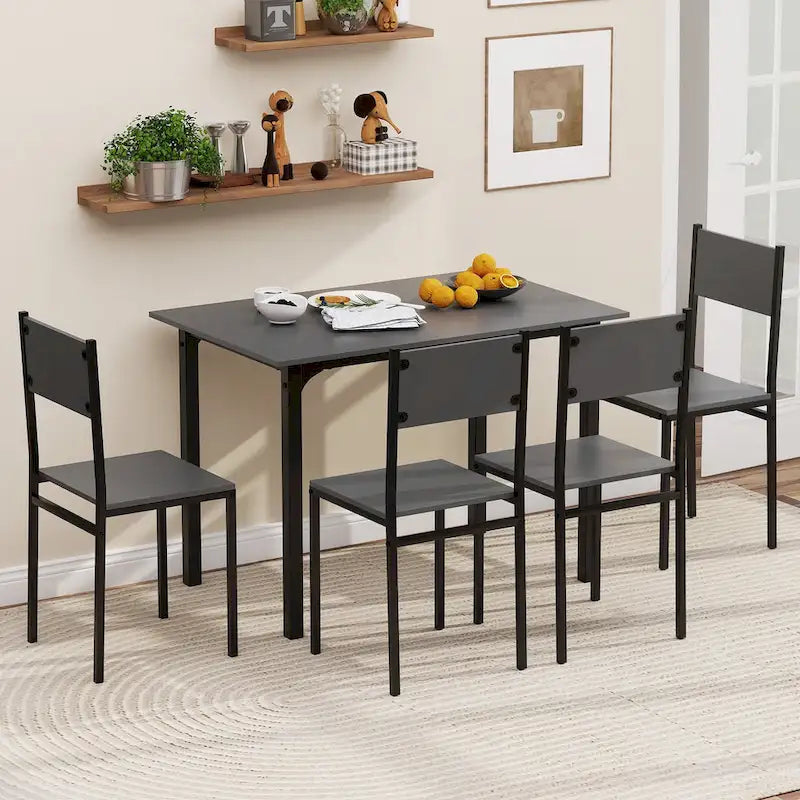 Table et chaises de salle à manger de style industriel