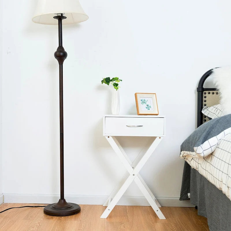 Table de chevet de style moderne