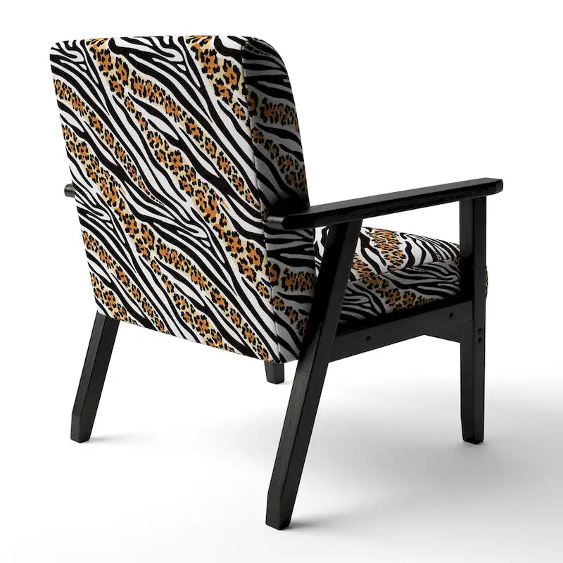 Fauteuil et chaise longue à motifs zébrés et léopard mélangés