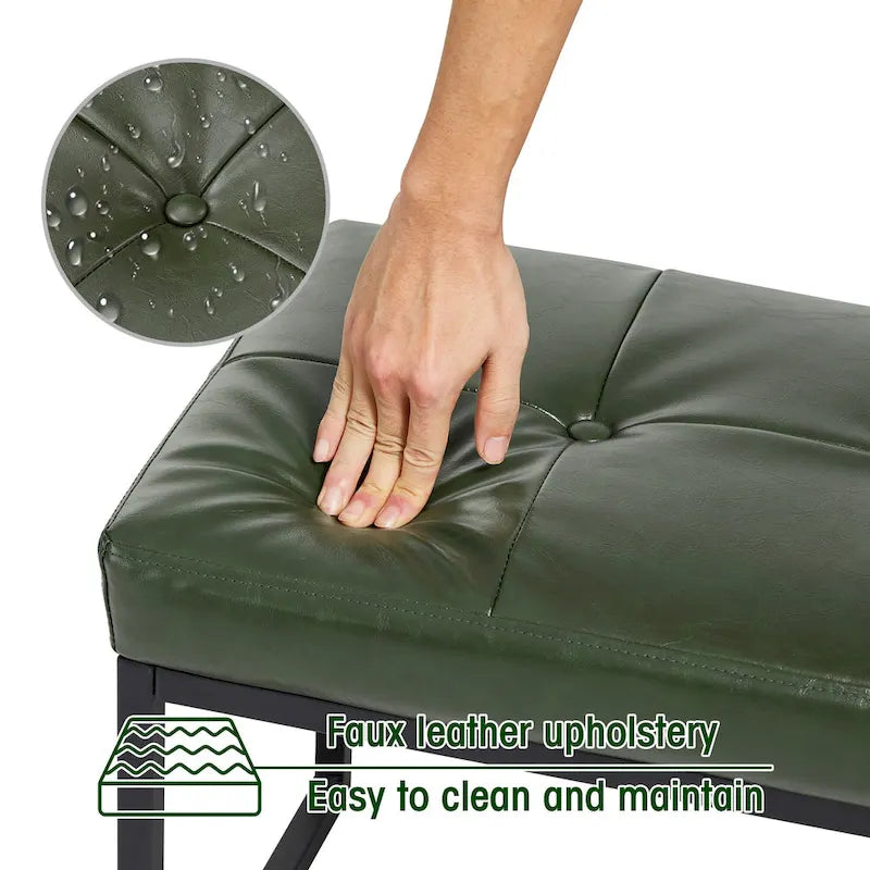 Fauteuil de salon et ottoman en cuir capitonné de style moderne