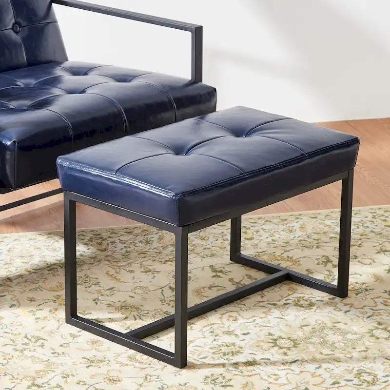 Fauteuil de salon et ottoman en cuir capitonné de style moderne
