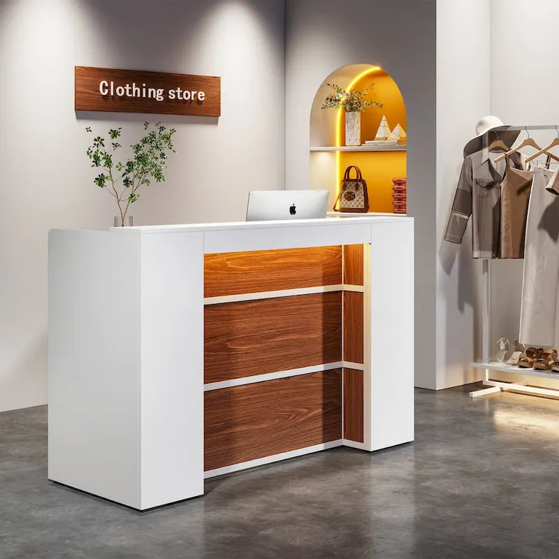 Bureau d'accueil avec cloison individuelle