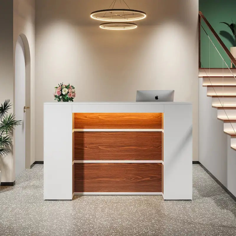 Bureau d'accueil avec cloison individuelle