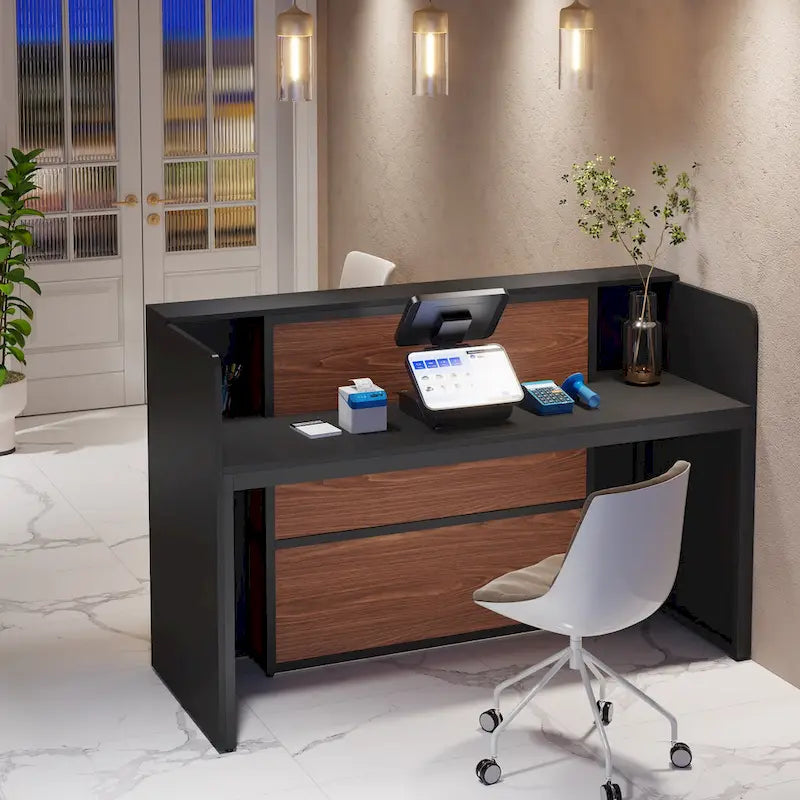 Bureau d'accueil avec cloison individuelle