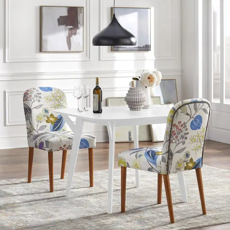 Chaises de salle à manger médiévales